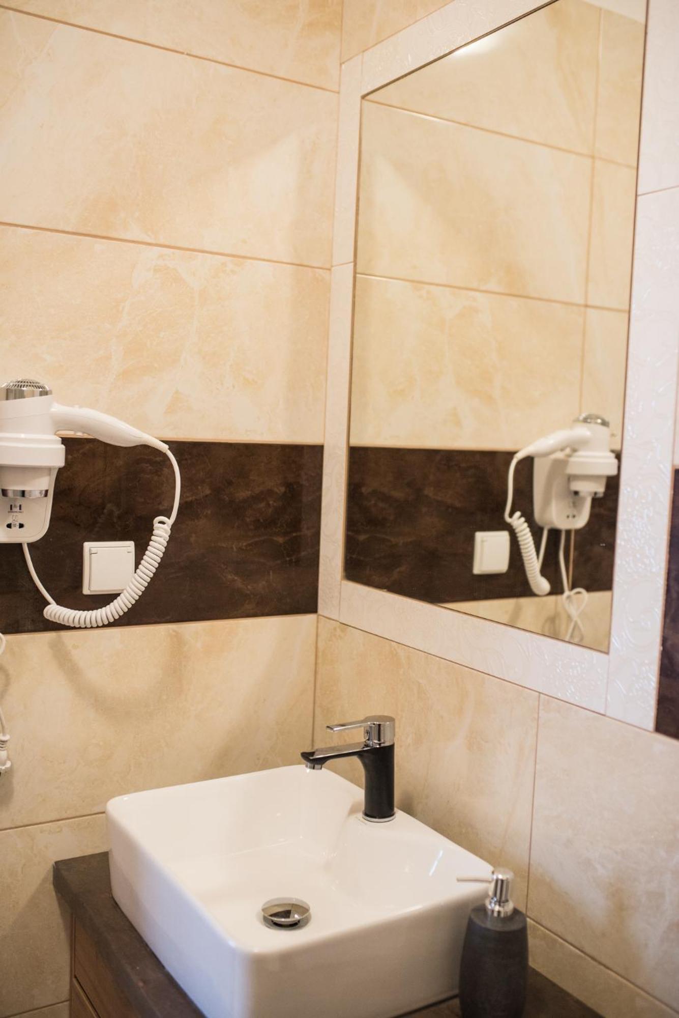 Zajazd U Piasta Kolodzieja Kruszwica Kamer foto